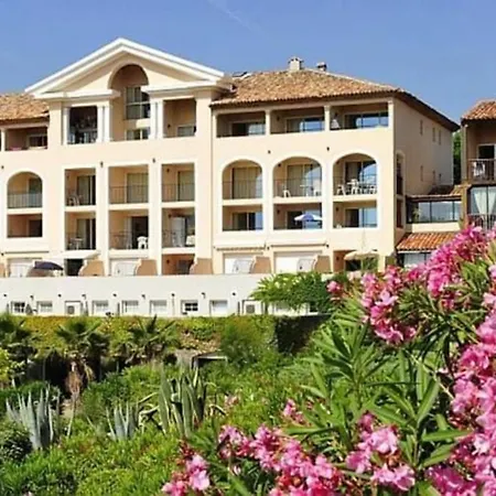 Golfe De St Tropez T2 Acces Direct Plage, Piscine *